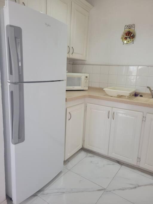 24 Maple Gardens Appartement Bridgetown Buitenkant foto