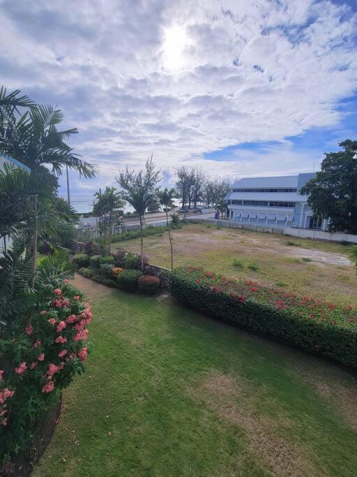 24 Maple Gardens Appartement Bridgetown Buitenkant foto